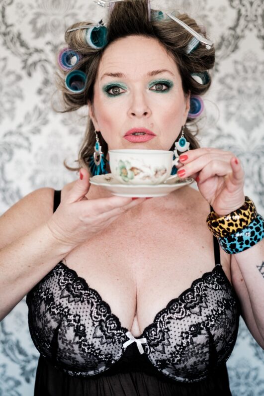 model nicole h 037 22811190
