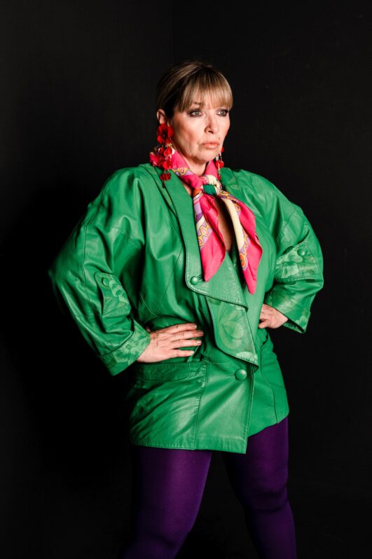 model nicole h 042 43515046
