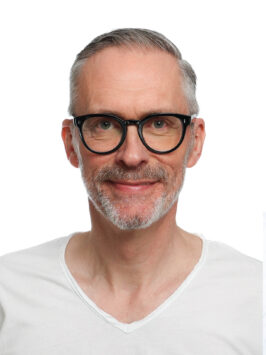 model andreas b 001 42447904