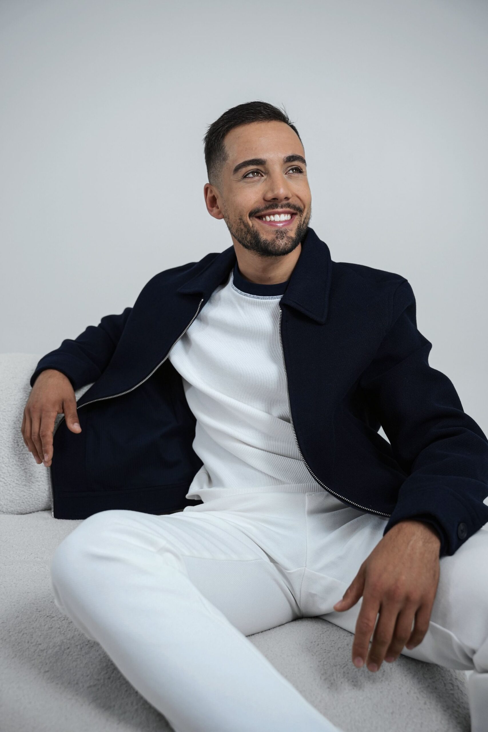 model maximilian j 11746198