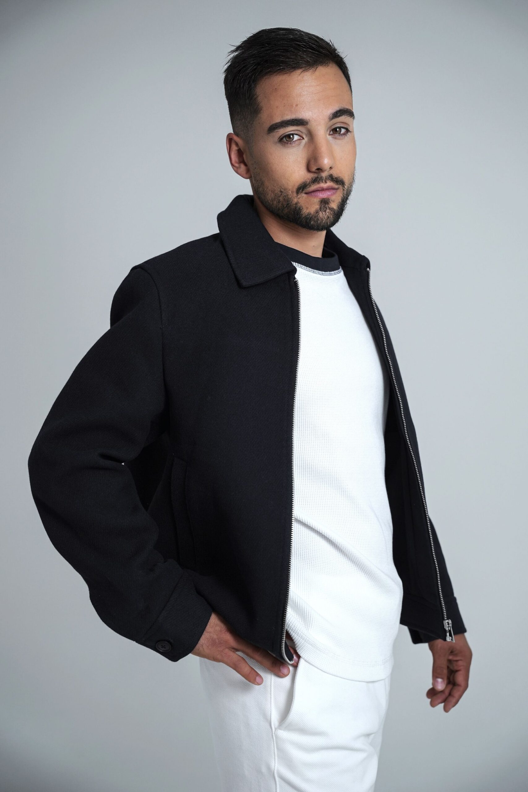 model maximilian j 71966425